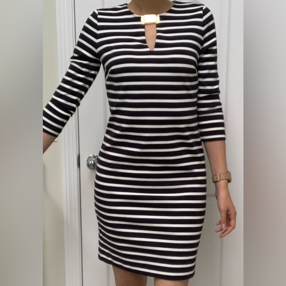 Michael Kors Navy Striped Dress EUC Blue White Long Sleeve Shift Dress Rayon